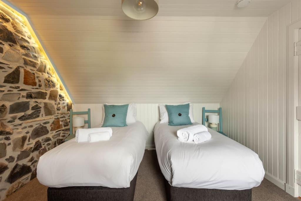 Plockton Sea View Apartment Bagian luar foto
